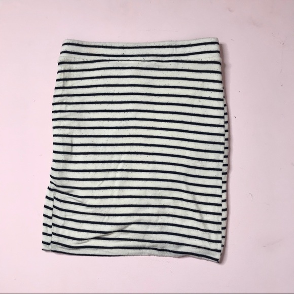 Tulip Hem Skirt - Picture 2 of 2